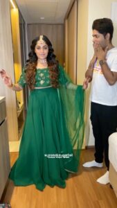 Arya Instagram - Dear @arya.badai  @sijanmakeupartist 
Makeup and hairstyle 
#reelsinstagram #réel #reelsvideo #reelvideo #instafashion #instagramers #makeuptransformation #sijanmakeupartist #aryabadai #dumtek #dubkovapo