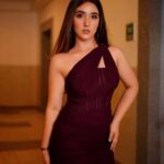 Ashnoor Kaur Instagram – Starry eyes sparking up my darkest nights🥀
.
.
.
#WhatIWore #ashnoorstylediaries 
Outfit @kostume_county 
HMUA @makeupbysabashaikh 
📸 @akphotography_mumbai