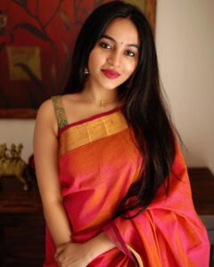 Bhavani Sre Instagram - Wishing you all a very happy Diwali ❤️✨🤗