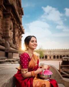 Bhavani Sre Instagram - Shot for : @kayalisilks 
Shot by : @thevenkatbala 
Blouse : @mabia_mb 
MUAH : @blushbynamitha 
Jewellery : @nayaki_boutique
Styling : @artra_coffeeandstyling