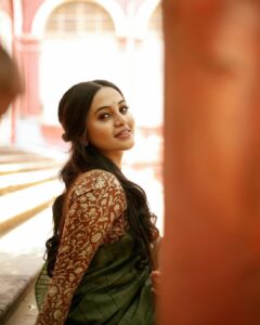 Bhavani Sre Instagram - Wearing : @izhai_thestore 
Photography : @kanmaniphotography 
Make-up : @abhiramilokesh
Hair : @imaikkaa_by_nivi