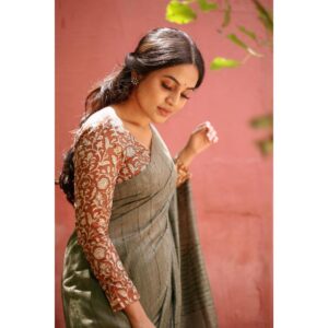 Bhavani Sre Instagram - Wearing : @izhai_thestore 
Photography : @kanmaniphotography 
Make-up : @abhiramilokesh
Hair : @imaikkaa_by_nivi