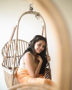 Bhavani Sre Instagram - Saree: @thepallushop
Photography: @kanmaniphotography
Make-up: @suganthi.themua
Hair: @zuci.hairnmakeup
Stylist: @style.with.kr
Jewellery: @rimliboutique
Blouse: @talesofthayal