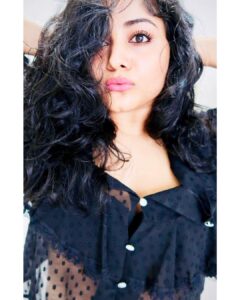 Chandini Sreedharan Instagram - Bailando Amor… 🥀🖤💃🏻