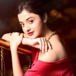 Darshana Banik Instagram - Even though it’s Monday ,let’s act like it’s Saturday 😉 @siladitya_dutta @bipradip_chakraborty @abhijitpl2 @stylebytanvi @nivriti.clothing @sharmighosal Hyatt Regency Kolkata