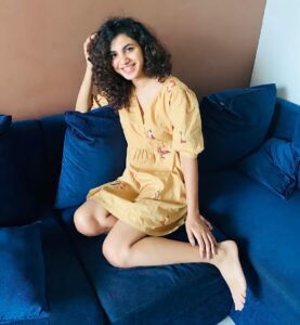 Deepa Thomas Instagram - Stephhh forget this cutie cutie dress 👗 Okie bieeee 🤪
@stephy_zaviour ❤️