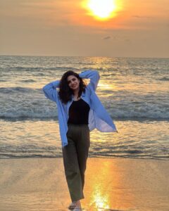 Deepa Thomas Instagram - Yes it’s different everyday :) ✨