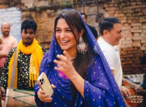 Dipika Kakar Instagram - Life is all about Hapiness & Love ❤️

Moment captured by : @theglamweddingofficial 
@rajvirsainiofficial 
@refineartist  @official_varun_gupta 
@anujkuamr_verma

Earings : @jhaanjhariya