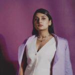 Esther Anil Instagram - Sale Alert - Use SUPER50 to 50% off on Nykaa on this amazing Olay Vitamin C Super Collection Want to know the secret behind this glow? ☀️ Introducing Olay's Vitamin C Range❤️ First I apply the super serum which goes 10 layers deep into the skin. Along with the serum I apply the moisturiser which helps me in reducing dark spots, pigmentation and blemishes 🙌🏻 Grab these amazing products from Nykaa today! #Ad #SkinSoDeepInLove #OlaySuperSerums #OlayVitaminCMoisturiser #OlayVitaminCSerum #Skincare #NykaaSummerSuperSaver #LoveItStockIt @olayindia @MyNykaa