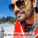 Ganesh Venkatraman Instagram - Have an amazing start to a new week and a brand new month you guys!!🤩🤩❤️✨ #mondaymotivation #MoMo #MakingPostivityGoViral #becomingthebestversionofyourself #GaneshVenkatram