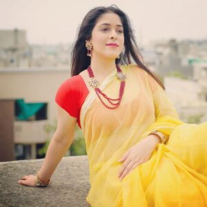 Garima Jain Instagram - 5th is my favorite, what’s yours ?
Churning the Raveena Tandon ( tip tip barsa paani ) out of me 
🌧 ☔️ 🌈.
.
.
.
.
#garimajain #tiptipbarsapaani #raveenatandon #saree #indianphotography #yellowsaree #photography #carousal #sareelove #indianweariscool #popularpic #ondemand #traditionalwear #traditional #rains #rainyday #indianblogger #indianinfluencer #moj #love #photoshoot #model #cute #rainbow #rains #baarish #baarishaayihai