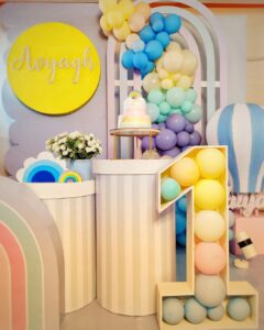 Harija Instagram - Avyaghs 1st birthday 24.02.22 .... Couldn't believe a year is gone... And my avu is growing up😍 I know in general first birthday is special even though they r not gonna remember anything ... But it's special for the family... And another special mention to @miandkaevent for making Avyaghs birthday more special with the PASTEL RAINBOW THEME.... Our Colours of Life .. 🌈.....loved the sophisticated set work.... Thank you mini @miandkaevent ......