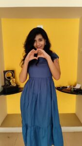 Harija Instagram - I dedicate this to @amar_theinfinity_e u always make me feel ... Men are not always the same ..... Yes u are different and make me feel different 😘... Costume - @momzcradle love this frock❤️ It's a feeding dress... Check it out👍