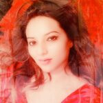 Isha Chawla Instagram - N the weekend is here ❤️ #. . . #delhi #festivevibes✨ #home #morningmotivation #weekendvibes #weekendmood #love #laughter #happiness #gratitude