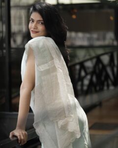 Kalpika Ganesh Instagram - Happy Onam 🤍

📸 @anuragkamilla 
MUH @exodusbydurga 
Styling @thejaswi_kotha 

#onam #onamcelebration