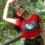 Kalpika Ganesh Instagram - Sun Blast❤️❤️ Crop top by @mayanelluri Get your printed or self customised painting by her magical hands @spoilxthestore #reddie #maya #om #croptop #ganesha #phoneclicks