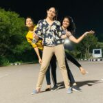 Kalpika Ganesh Instagram - Coz this trio needs a special mention for their drama @shalinibussa @makeupbykrishnaveni