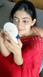 Kalpika Ganesh Instagram - #selfmakeup #natural #redsaree