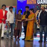 Madhushree Instagram - Honoured to got #mahatmagandhi #awards thanks to #kcf #krishnachauhan . #anumalik #gajendrachauhan #bhartibjp #sunilpal #ehsaankureshi #arunbakshi