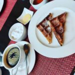 Mona Singh Instagram - Having a sweet day 😍😍#waffles #coffee #sweet @teasemakeup @avancontractor missing u my partners in crime