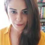 Mona Singh Instagram - A day in my life featuring my go to straightner - ‘Dyson Corrale’! Its time to say #GoodbyeExtremeHeat because the Dyson Corrale hardly takes 2 passes to straighten my hair. The best part is that it’s portable, has flexing plates & ensures 50% less hair damage. Try it for yourself as it comes with a 30 day free trial with money back guaranteed! @dyson_india #DysonHair #DysonIndia