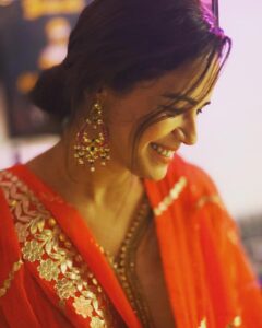 Mona Singh Instagram - Happpy diwali to all #friends #family #happiness #love #food #happyfaces #light