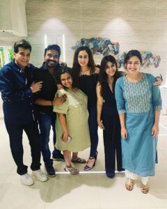 Mona Singh Instagram - Happy birthday Jeetu uncle may u always have that shining smile. Thank u @shobha9168 for such a lovely evening