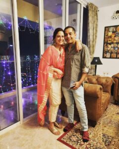 Mona Singh Instagram - Happpy diwali to all #friends #family #happiness #love #food #happyfaces #light