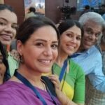 Mona Singh Instagram - Thank u for all your love n appreciation pouring in,am touched beyond words. sharing a few on scene n behind the scenes pics with u ... M.O.M @nidhisin @palomighosh @ashishvidyarthi1 @waikulvinay #sakhsitanwar