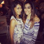 Nikita Dutta Instagram - The darling she is! #BirthdayGirl #AllAboutLastNight Hoppipola, khar ,mumbai