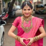 Papri Ghosh Instagram - #babyshower #kayal #pandavarillam @suntv #jewelry @chennai_jazz #saree Vellavan stores #blouse @stitch_vyshnavee_sarath