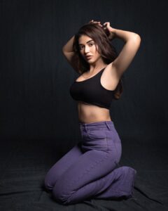 Priyanka Jawalkar Instagram - Lacking captions !

Shot by @pranav.foto 
Mua : @makeuphairbyrahul 
Styling : @rashmitathapa