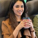 Priyanka Mohan Instagram - Heyy:)🤎 #allsmiles