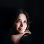 Pujita Ponnada Instagram - Shine your light ✨ Happy Sriramanavami 🙏 Shot by @thescienceofphoto #pujitaponnada #actor #potrait #goodvibesonly #thelightseries