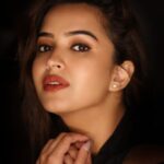 Pujita Ponnada Instagram - When two like minded ppl meet, magic happens 🖤 Full credit to @thescienceofphoto for these incredible portraits, absolutely love them! #pujitaponnada #actor #love #potrait