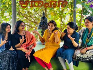 Rachana Narayanankutty Instagram - Happiness after a successful Koochipoodi Residential Workshop, “Narthakiyum Aathmeeyathayum” conducted by @srishtibyrachana at @rhythm_bhara Eco Spiritual Commune, Vagamon. Thanks a bunch to @rhythm_bhara who hosted us so well that we felt at home 🙏🏼😇 Looking forward for more🙏🏼 with @bhagya_92 @sanchali_salil @vishnu_aachuzzz @darsanadharan @rachananarayanankutty 
PC @ramurajofficial #dance #kuchipudi #kuchipudidance #kuchipudidancer #koochipoodi #indianclassicaldance #spirituality #knowyourself #tradition