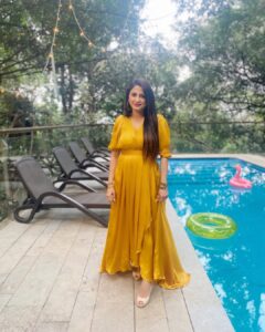 Rucha Hasabnis Instagram - Look for magic in every moment ✨
.
.
Style partner: @styling.your.soul 
Outfit: @lavanyathelabel