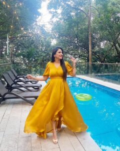 Rucha Hasabnis Instagram - Look for magic in every moment ✨
.
.
Style partner: @styling.your.soul 
Outfit: @lavanyathelabel