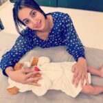 Sanjjanaa Instagram - How I make my baby sleep .. video out now on my you tube - @sanjjanaagalraniofficial . Also follow @princealarik on fb & insta ❤️ Karnataka, Bangalore