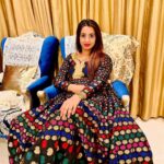 Sanjjanaa Instagram - You always make me look so gorgeous @laxmikrishnaofficial ❤️ ##instamom #instababy #indianactress #princealarik #indianmom #indiankids #indiankidswear #actressmomhustle #justborn #indiancelebrity #momtobe #sanjjanaa #sanjanagalrani #sanjana #sanjjanaagalrani #princealarik Karnataka, Bangalore