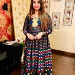 Sanjjanaa Instagram - You always make me look so gorgeous @laxmikrishnaofficial ❤️ ##instamom #instababy #indianactress #princealarik #indianmom #indiankids #indiankidswear #actressmomhustle #justborn #indiancelebrity #momtobe #sanjjanaa #sanjanagalrani #sanjana #sanjjanaagalrani #princealarik Karnataka, Bangalore