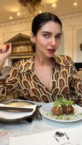 Scarlett Mellish Wilson Instagram - Anyone love sushi and want to know where the best vegan spot is in London !! @holycarrotrestaurant is your answer ! Thank me later !

#foodblogger #foodreel #influencer #london #food #beautifulfood #londonrestaurant #foodie #winelover #london #londoninfluencer #londonfoodie #foodie #foodieofinstagram #plantbasedrestaurantlondon #plantbasedlondon #veganlondon #veganfoodlondon #holycarrot #beautifulfood #collaboration
