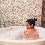 Shivshakti Sachdev Instagram - M O O D Bath tubs make me happy and Bubble baths are my favourite. Major Missing Happening @lmmahabaleshwar #travel #bathtubs #love #bubblebaths #lmmeridien #thankful #blessed #blessing #grateful #mine #majormissinghappening #travelwithme #mahableshwar #decembertoremember #lovelife #hotbaths Le Méridien Mahabaleshwar Resort & Spa