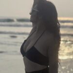 Shonali Nagrani Instagram - Now, that’s a week well spent:) #goa #beach #beachlife #sea #sealife #reels #reelsinstagram #reelsvideo #reelitfeelit❤️❤️ #reel #nothing #reelsinstagram❤️💯 #reelsvideo #vacation #vacationvibes #vacationrental #beachwear