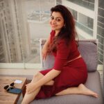Shruti Ramachandran Instagram - @theprawncis letting me borrow his sunset.