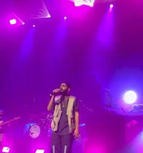 Sid Sriram Instagram - Accidentally clicked remove from grid on my last post, so took it as a sign to grab more of my favourite moments from last night to post up. These last couple shows felt like a throwback to when we first starting doing our shows at the Lady Andal auditorium in Chennai. More intimate, with audiences so much closer to us, in a way felt like a re-connection to the origins. Shout out the brothers @sanjeevtmusic, @tapassnaresh, @leon.james, @ramkuu, @hashbass, #HNBhaskar, @nikhilvpai, @soheldantes, @vinod_ld, @vj_manu. These last couple weeks have been hectic but rejuvenating. Performed in Singapore, released Long long Time (Link in bio), performed in Melbourne and finally last night in Sydney. Headed back to Chennai with a full heart.
Nov 18- Trichy
Nov 20- spoken Fest in Mumbai 
Nov 27- Coimbatore 
Carnatic concert list coming soon
Also got an exciting announcement for Chennai coming very soon!
Will say it again, thank God for music, thank God for this beautiful life. Gratitude forever engrained in everything. Vettrivel Muruganukku.
All love