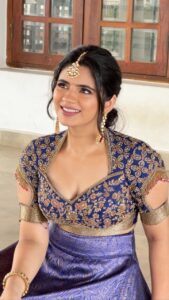 Soundariya Nanjundan Instagram - 🌸💜 . Outfit- @nirali_design_house Jewel- @fineshinejewels Makeup & Hair- @harisri_makeoverartistry Location- @thepalacehouse_ecr : . . . . . . #soundariyananjundan #soundariya #nanjundan #soundarya #soundaryananjundan