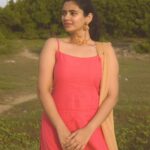 Soundariya Nanjundan Instagram - Let your light to shine ✨ #nomakeup #bareface . Shot on @nikonindiaofficial Jewelry- @gaanafashion Outfit- @tina_couture1607 📸- @bhoopalm_official . . . . . . . . . #soundariyananjundan #chennai #kannadiga #soundariya #actress #tamilcinema #model #performer #actor #tamilnadu #bangalore #cinema #modellife #kollywood #soundarya #soundaryananjundan #modelling #fashion #actorslife #outfitoftheday #ootdfashion #reels #reelsinstagram #photo #photographer #camera #lifestyle #fashionblogger Mahabalipuram, Tamil Nadu, India