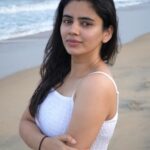 Soundariya Nanjundan Instagram - NO MAKEUP BARE FACE . Shot on @nikonindiaofficial Outfit- @saras_boutique_2414 📸- @bhoopalm_official . . . . . . . . . #soundariyananjundan #chennai #kannadiga #soundariya #actress #tamilcinema #model #performer #actor #tamilnadu #bangalore #cinema #modellife #kollywood #soundarya #soundaryananjundan #modelling #fashion #actorslife #outfitoftheday #ootdfashion #reels #reelsinstagram #photo #photographer #camera #lifestyle #fashionblogger Sea breeze
