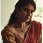 Soundariya Nanjundan Instagram - மேக ராகமே..🍂🍂. . Outfit beautifully Designed By - @bhuvis_the_fashion_atelier 📸 - @navneethbalachanderan Styling- @indu_ig H&M- @kowshi_mua Location- @zonebythepark_chennai . . . . . #soundariyananjundan #soundariya #nanjundan #soundarya #soundaryananjundan Zone by The Park - Chennai